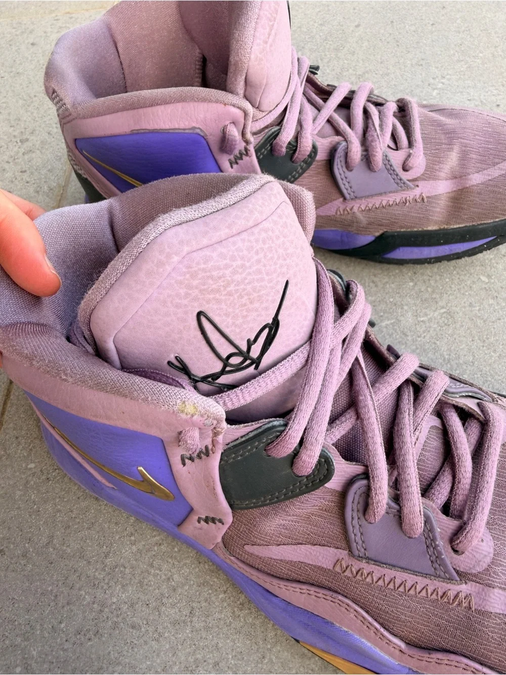 Nike Kyrie Infinity GS Shoes Youth 5.5 Amethyst Purple Kids Basketball